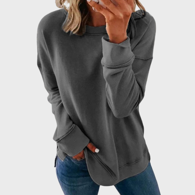 Elizabeth – Lightweight style with a solid colour jumper